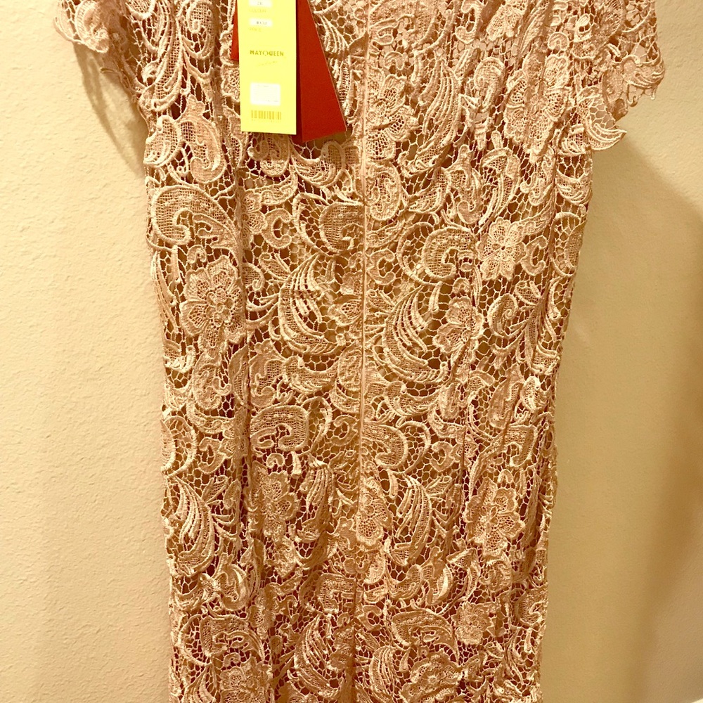 Formal dress with lining